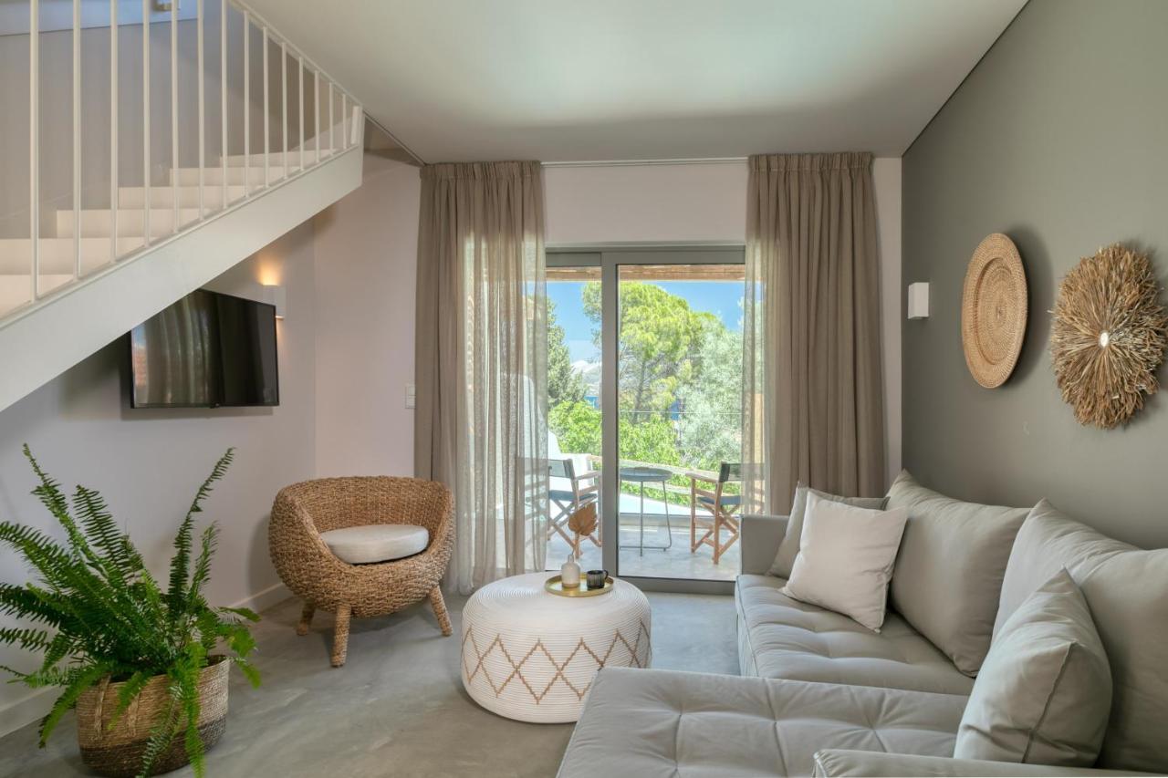 Hotel Crystal Waters Nikiana Esterno foto